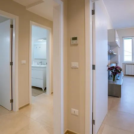 Apartment Elide *